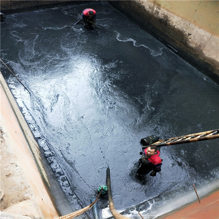 双湖废水池清理